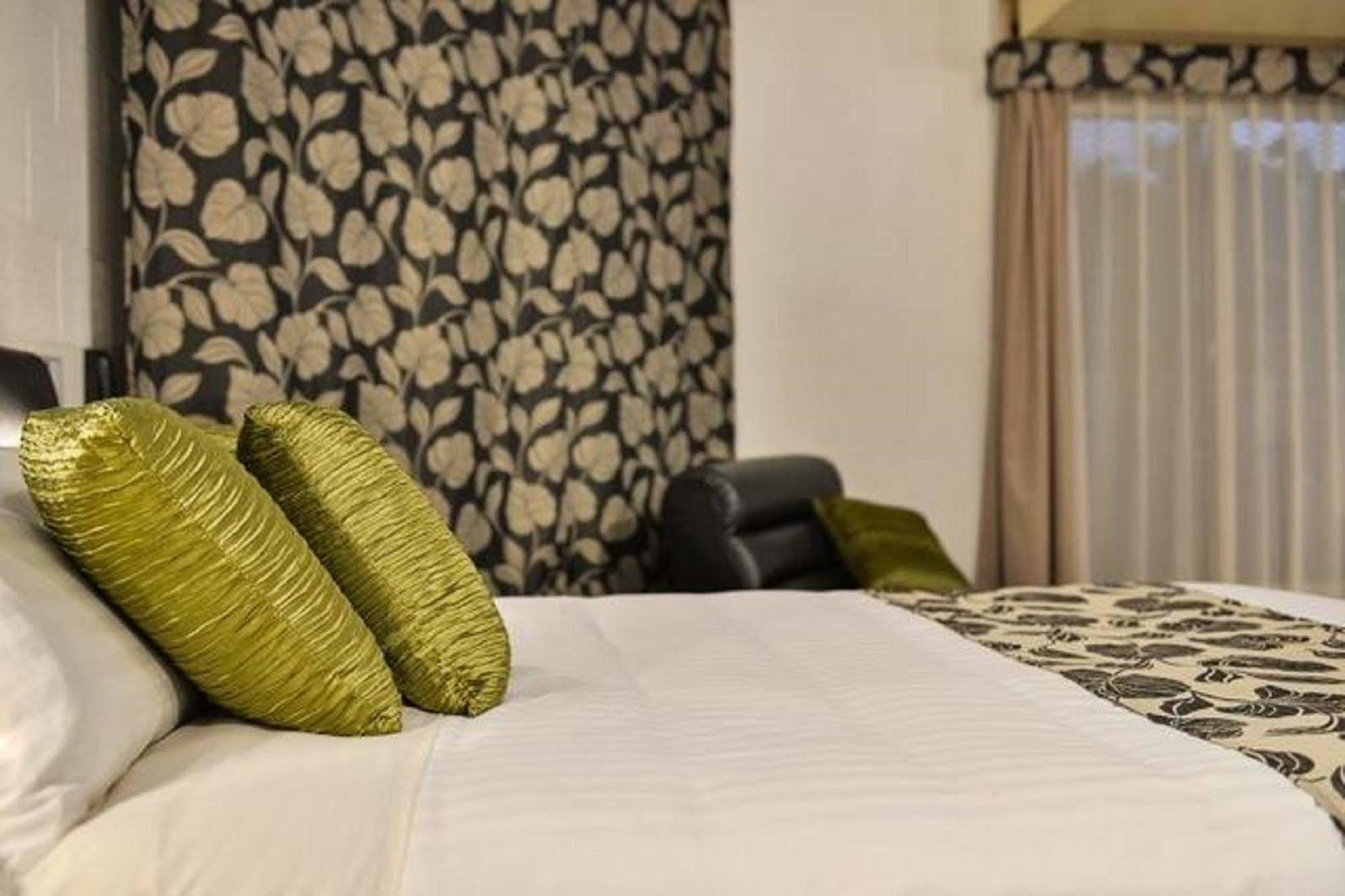 Sea Breeze Resort เอ็กซ์มัธ ภายนอก รูปภาพ